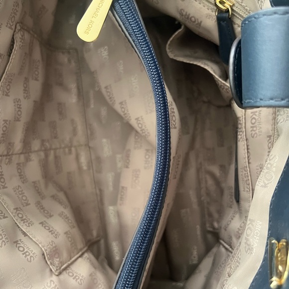 Michael Kors handbag and wallet denim - Picture 3 of 16